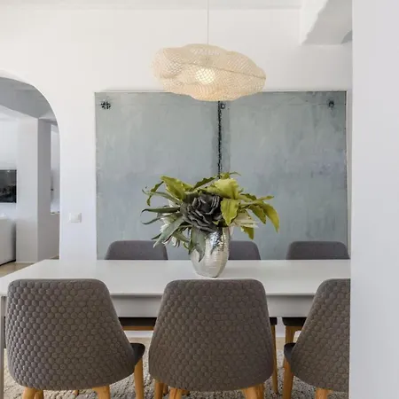 With Traditional Cycladic Charm Псароу