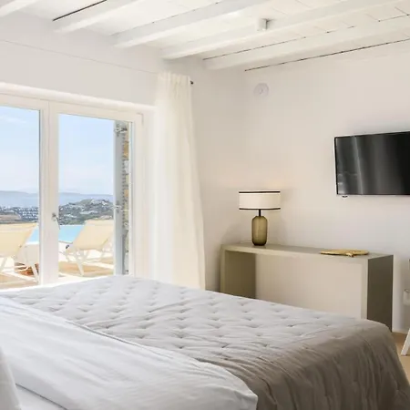 With Traditional Cycladic Charm Апартаменты Псароу