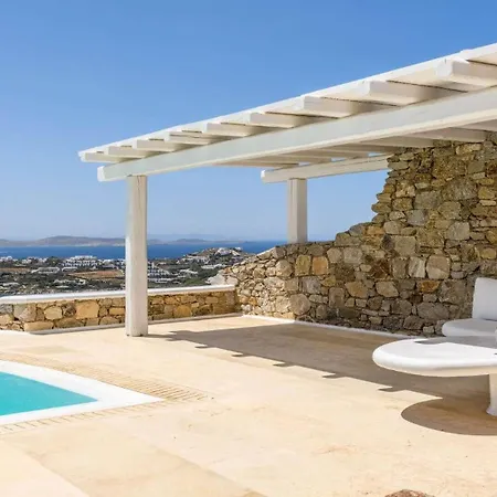 With Traditional Cycladic Charm Апартаменты Псароу
